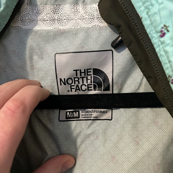 The North Face floral Jacket - Picture 5 of 5